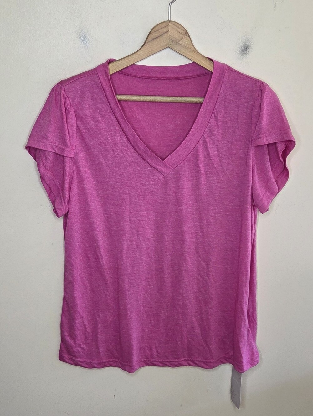 NWT Emery Rose Pink V-neck Tulip Short Sleeve Tee Size XL